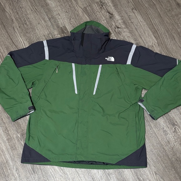 The North Face Men’s XL Ski/Snowboard Jacket Green Black Gray - Picture 4 of 10